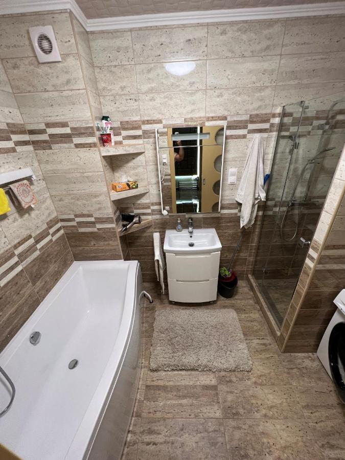 Parizsi Udvar Premium Apartman Apartment Debrecen Luaran gambar