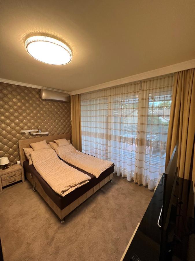 Parizsi Udvar Premium Apartman Apartment Debrecen Luaran gambar