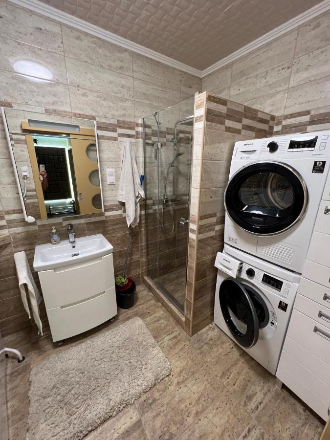 Parizsi Udvar Premium Apartman Apartment Debrecen Luaran gambar