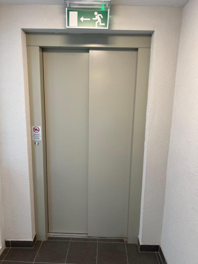 Parizsi Udvar Premium Apartman Apartment Debrecen Luaran gambar