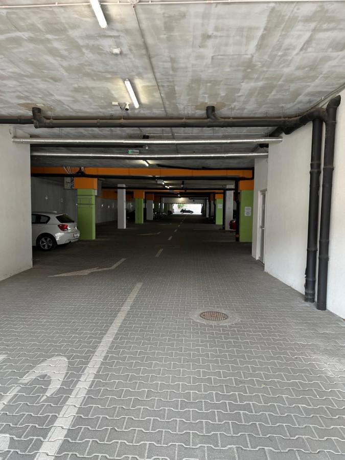 Parizsi Udvar Premium Apartman Apartment Debrecen Luaran gambar